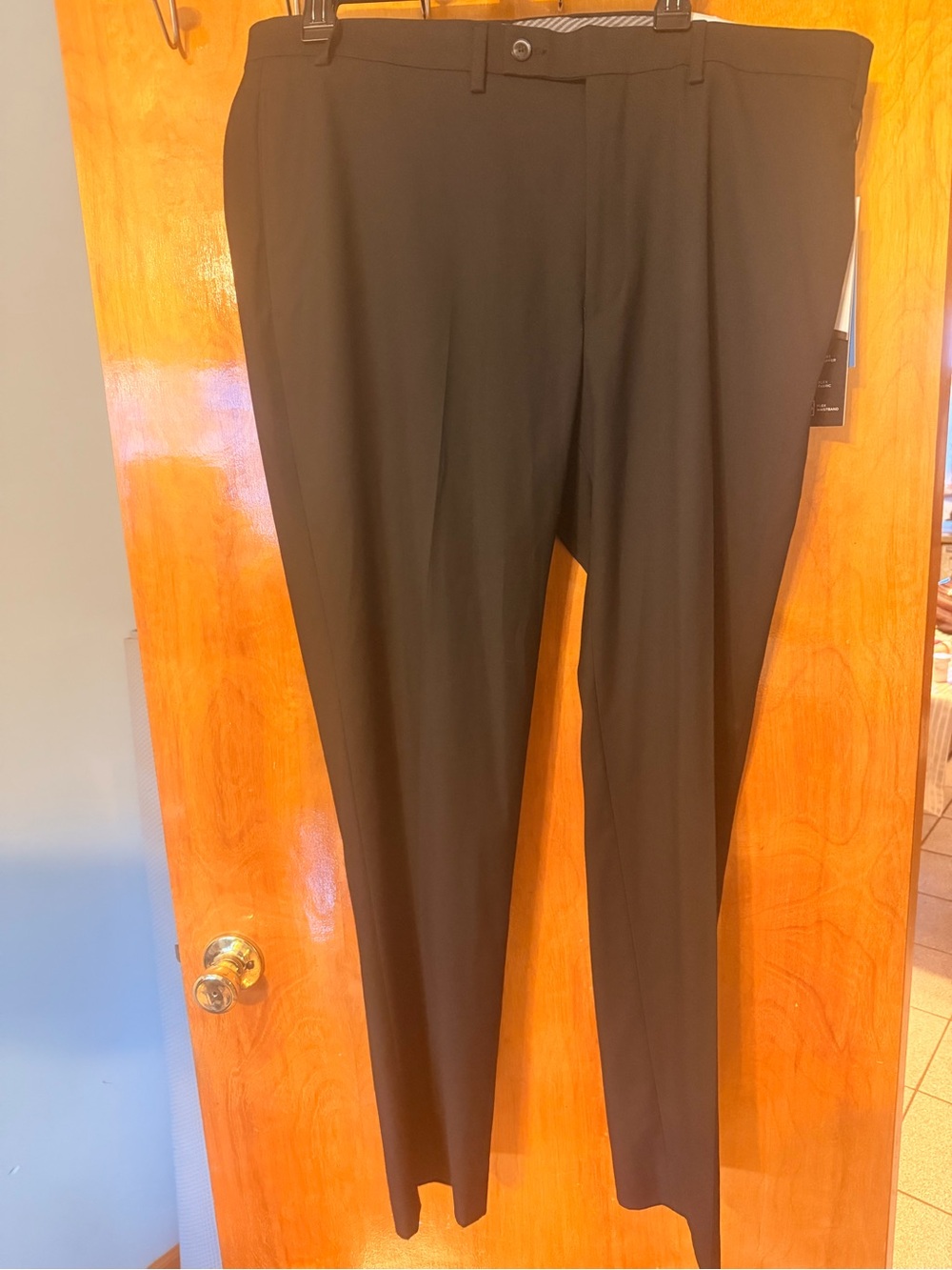Van Heusen Black Men's Dress Pants - Straight Fit NWT 38x32